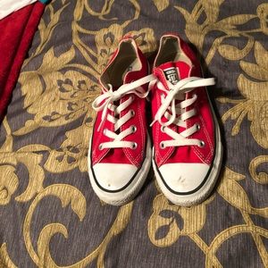 Red converse size 6